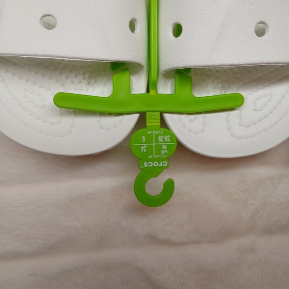 Crocs Women’s Classic Slide Sandals White Size 8 NWT - Picture 4 of 9
